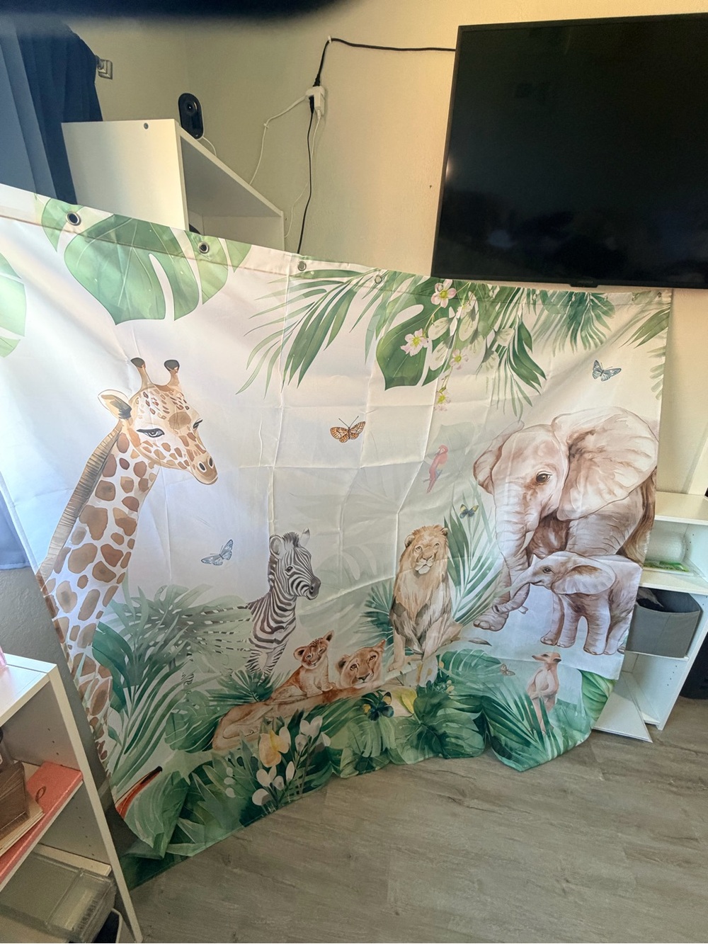 Safari Animal shower curtain - Giraffe, Elephant & Lion